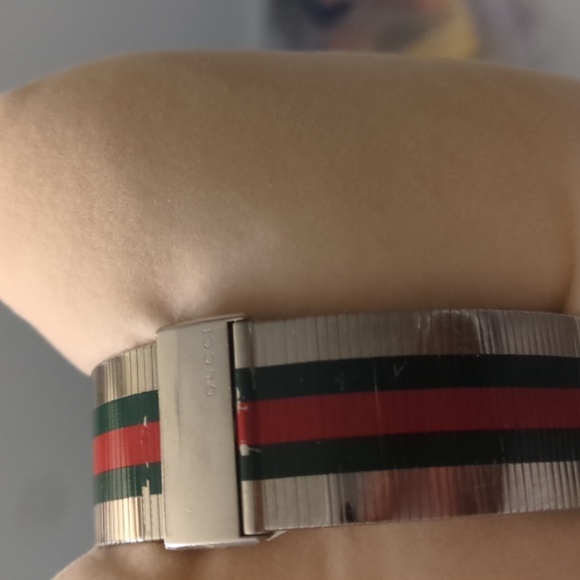 Men's Gucci watch - Picture 7 of 9